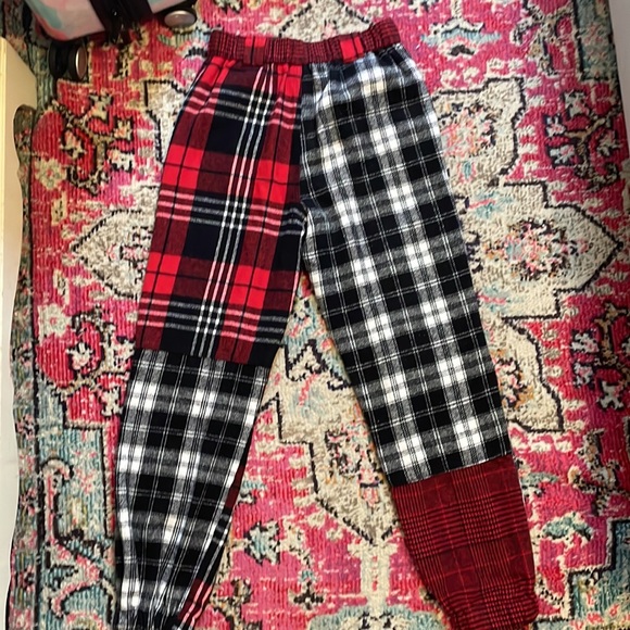 Hot Topic pants SzXS EUC - Picture 6 of 6